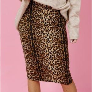 NWT Leopard Pencil Skirt pin up Med Animal Print